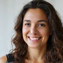 Foto de una cliente satisfecha, Ana P.